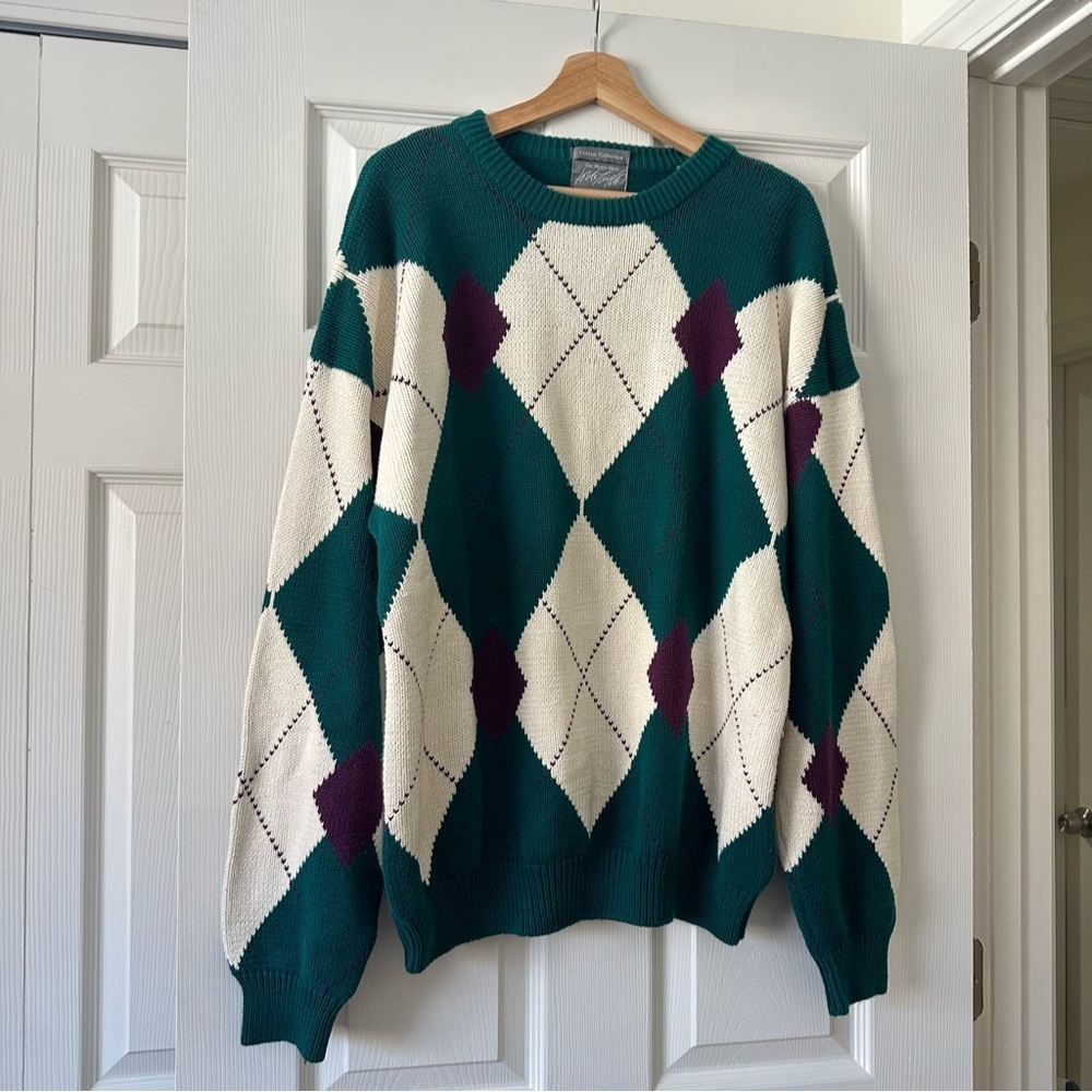 Vintage Lord & Taylor men’s teal, purple and white argyle sweater! size XL